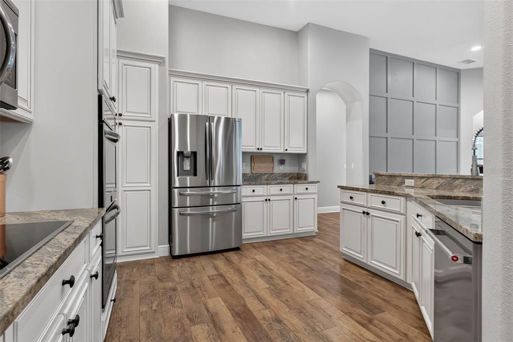 For Sale: $735,000 (4 beds, 3 baths, 2817 Square Feet)