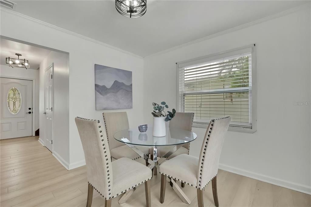 For Rent: $2,950 (3 beds, 2 baths, 1598 Square Feet)