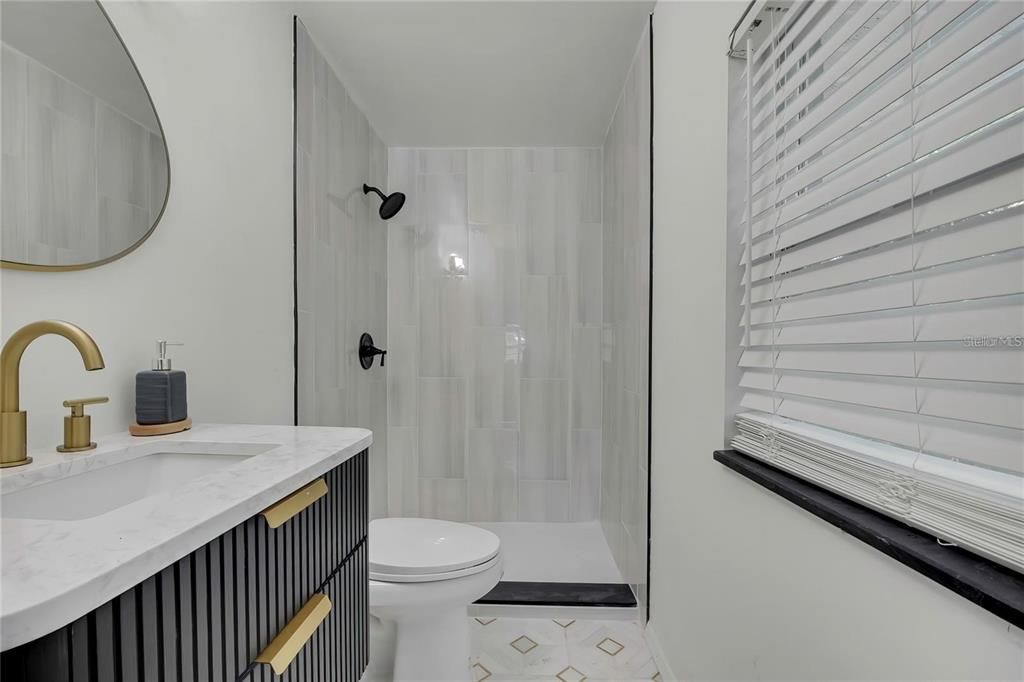 For Rent: $2,950 (3 beds, 2 baths, 1598 Square Feet)