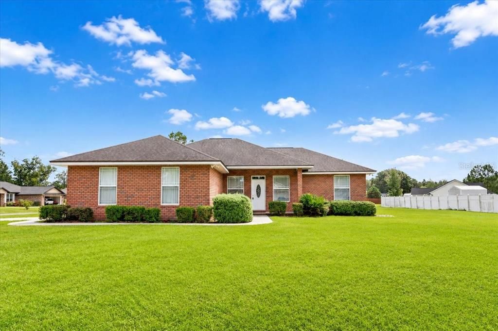 For Sale: $350,000 (4 beds, 2 baths, 1743 Square Feet)