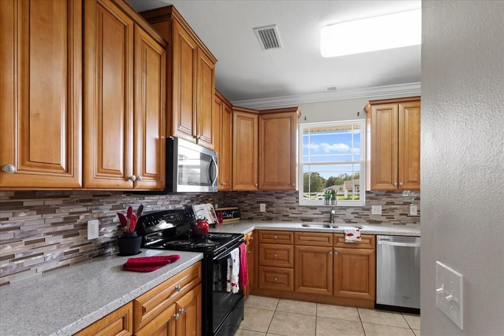For Sale: $350,000 (4 beds, 2 baths, 1743 Square Feet)