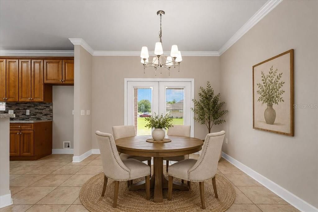 For Sale: $350,000 (4 beds, 2 baths, 1743 Square Feet)