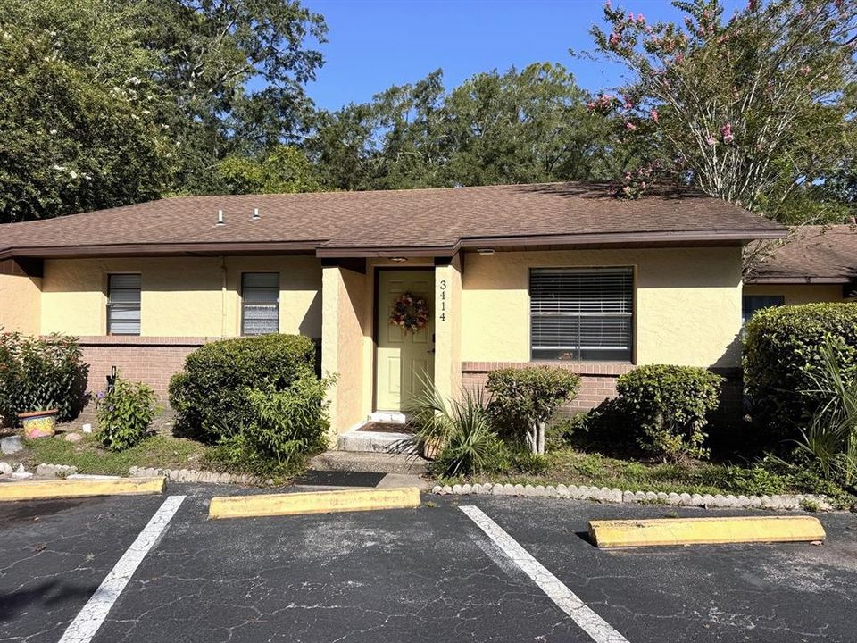 For Sale: $159,900 (3 beds, 2 baths, 1080 Square Feet)