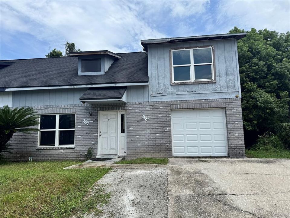 For Sale: $250,000 (3 beds, 2 baths, 1205 Square Feet)