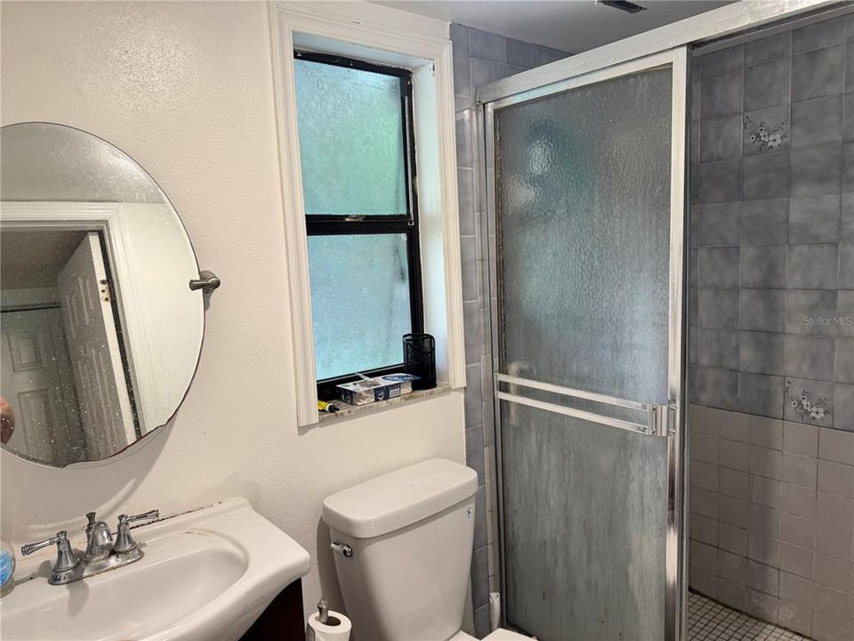 For Sale: $250,000 (3 beds, 2 baths, 1205 Square Feet)