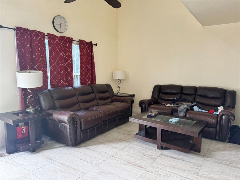 For Sale: $250,000 (3 beds, 2 baths, 1205 Square Feet)