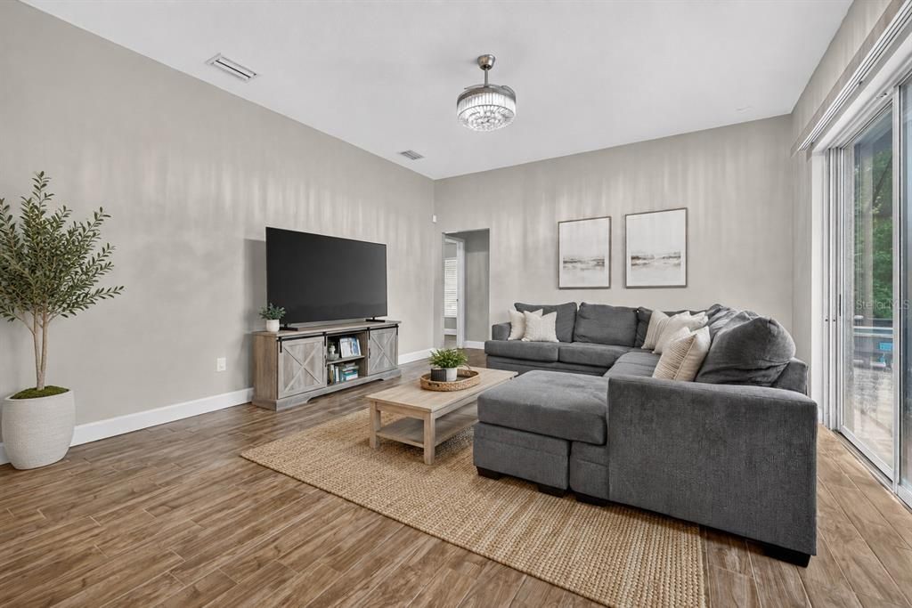 For Sale: $589,900 (4 beds, 3 baths, 2585 Square Feet)
