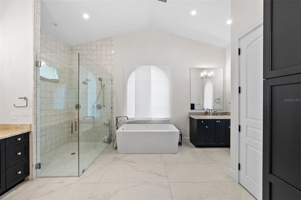 En Venta: $2,000,000 (4 camas, 4 baños, 4805 Pies cuadrados)
