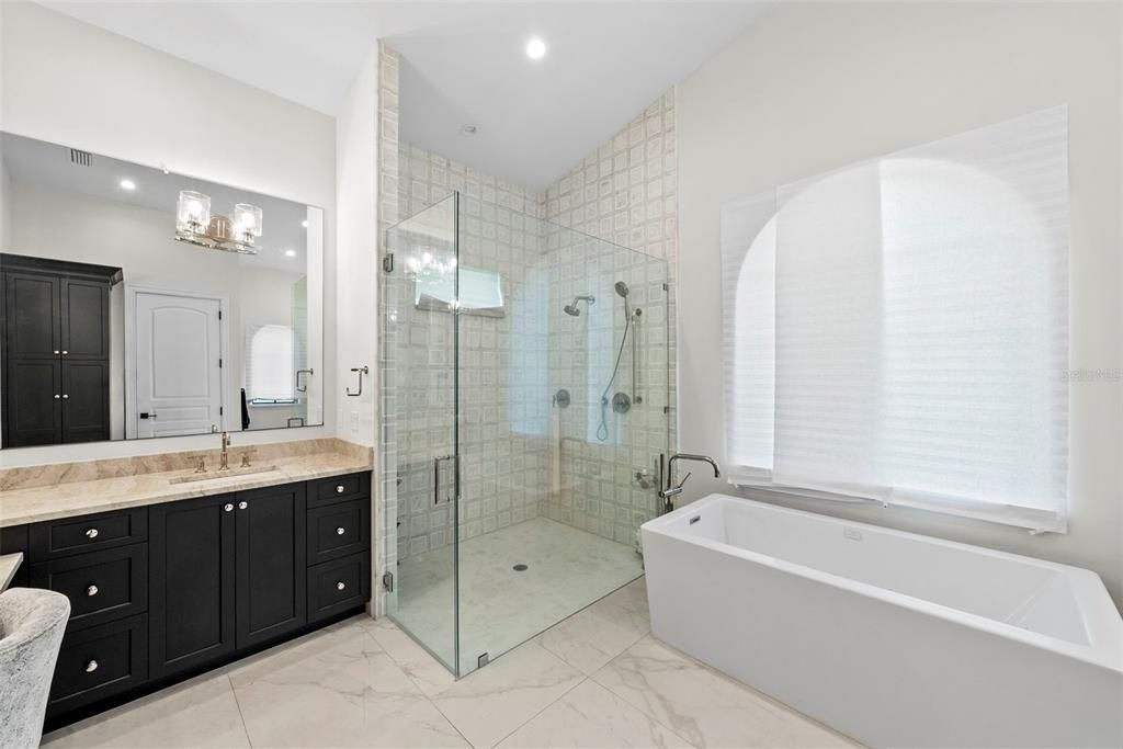 En Venta: $2,000,000 (4 camas, 4 baños, 4805 Pies cuadrados)