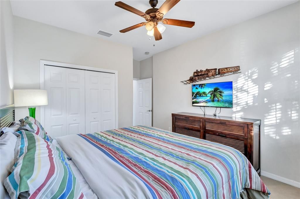 For Sale: $449,000 (3 beds, 2 baths, 1679 Square Feet)