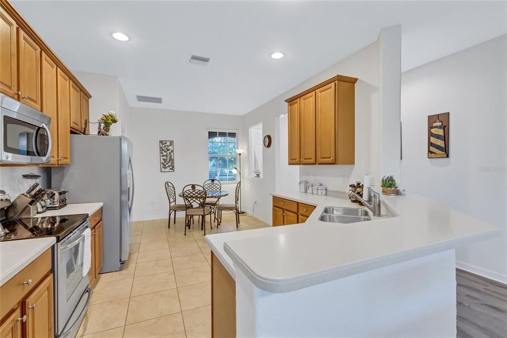 For Sale: $449,000 (3 beds, 2 baths, 1679 Square Feet)