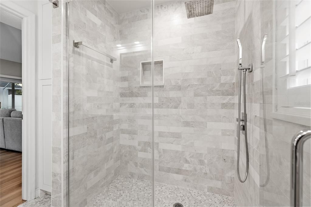 En Venta: $519,000 (3 camas, 2 baños, 1795 Pies cuadrados)