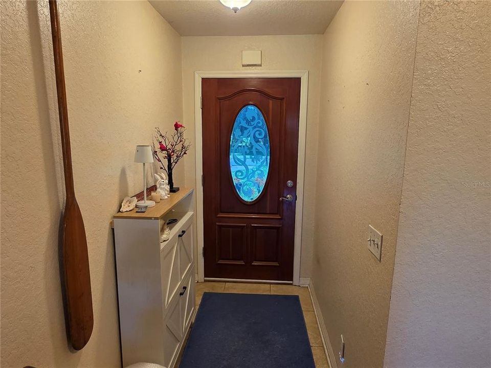 For Sale: $285,000 (3 beds, 2 baths, 1591 Square Feet)