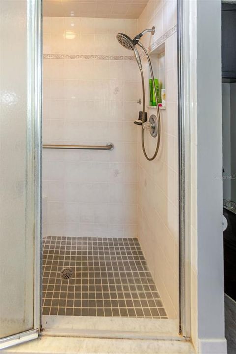 For Sale: $459,000 (4 beds, 2 baths, 2484 Square Feet)