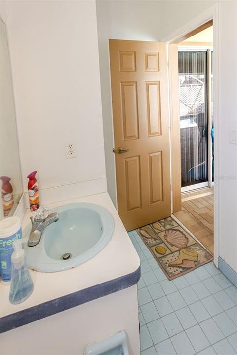 For Sale: $459,000 (4 beds, 2 baths, 2484 Square Feet)