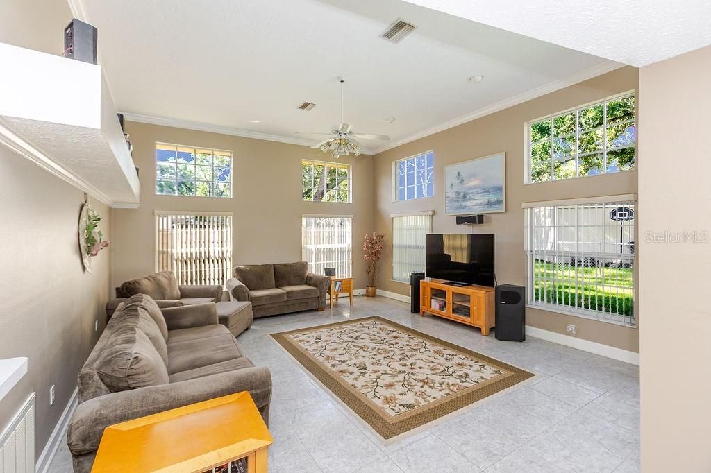 For Sale: $459,000 (4 beds, 2 baths, 2484 Square Feet)