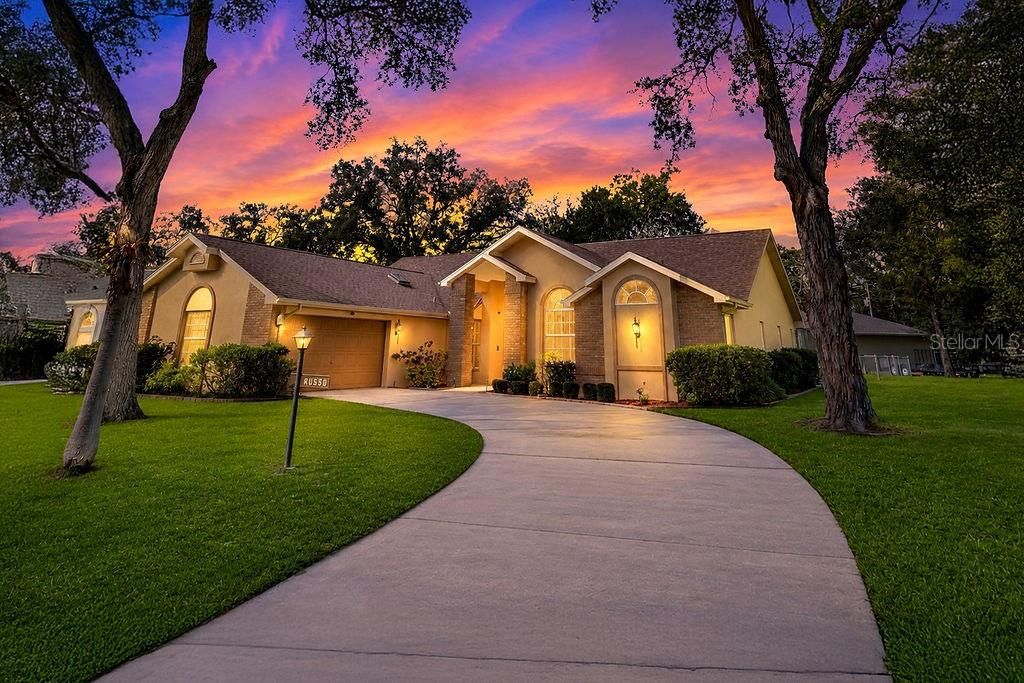 For Sale: $459,000 (4 beds, 2 baths, 2484 Square Feet)