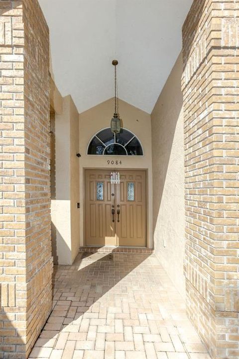 For Sale: $459,000 (4 beds, 2 baths, 2484 Square Feet)