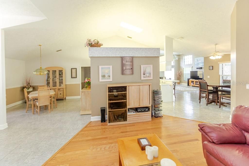 For Sale: $459,000 (4 beds, 2 baths, 2484 Square Feet)