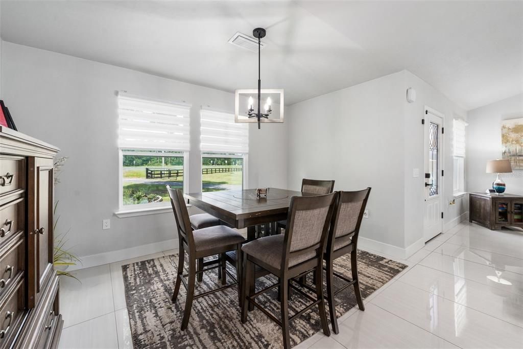 For Sale: $535,000 (4 beds, 3 baths, 2119 Square Feet)