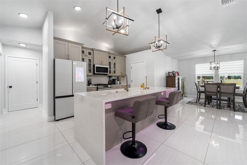For Sale: $535,000 (4 beds, 3 baths, 2119 Square Feet)