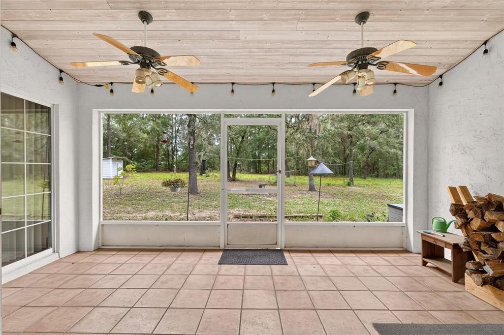 En Venta: $460,000 (4 camas, 2 baños, 2256 Pies cuadrados)