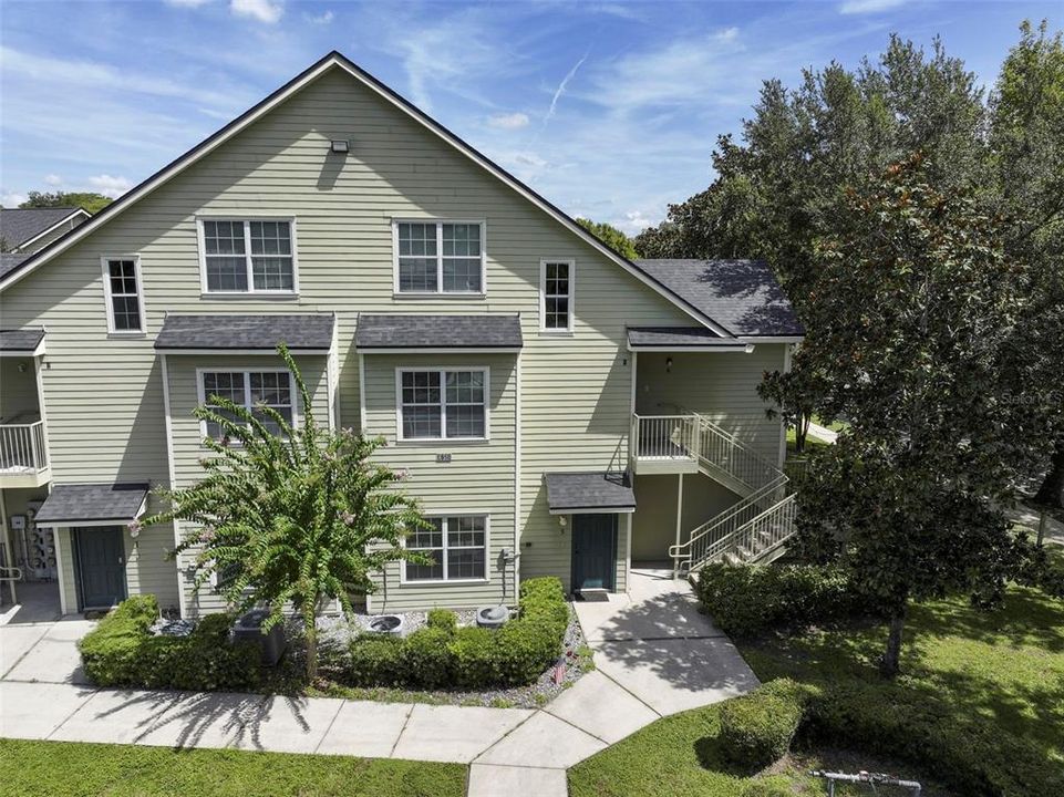 For Sale: $194,900 (3 beds, 3 baths, 1398 Square Feet)