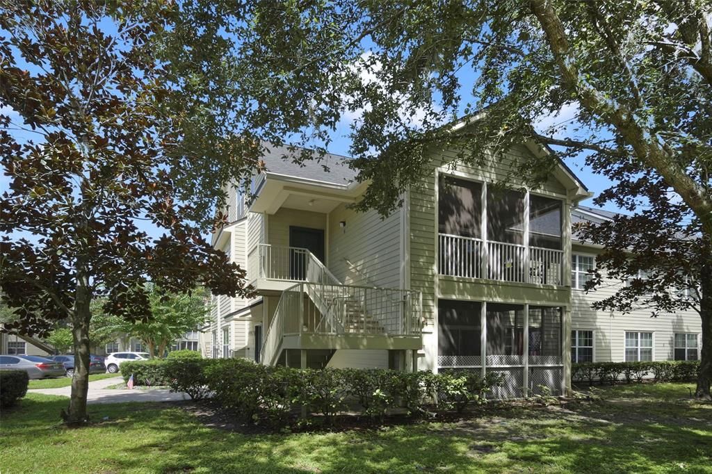 For Sale: $194,900 (3 beds, 3 baths, 1398 Square Feet)