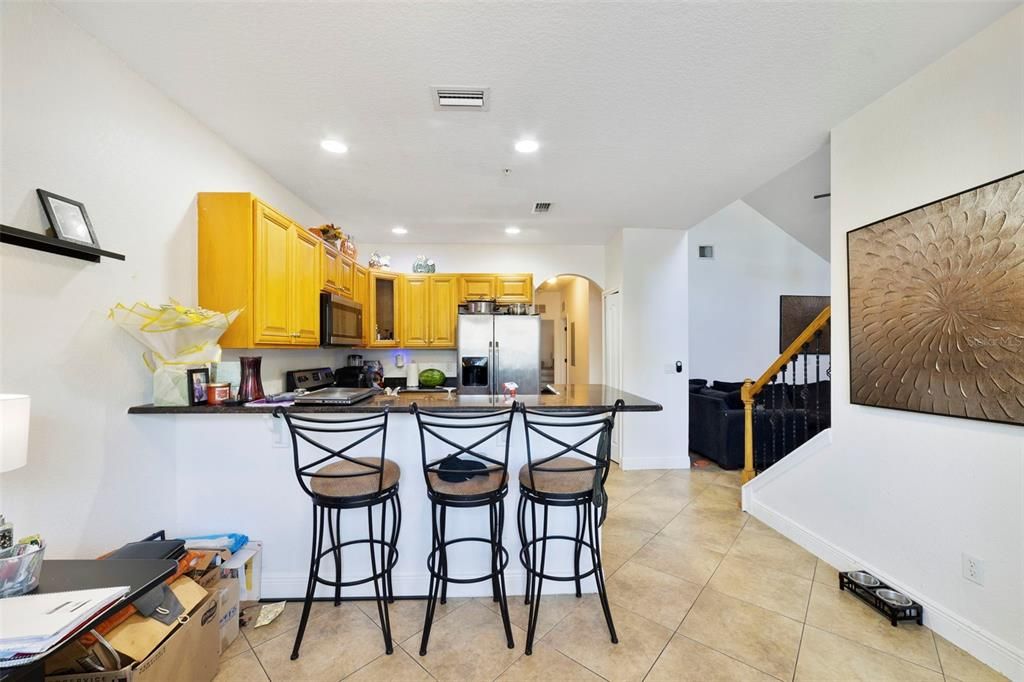 For Sale: $194,900 (3 beds, 3 baths, 1398 Square Feet)