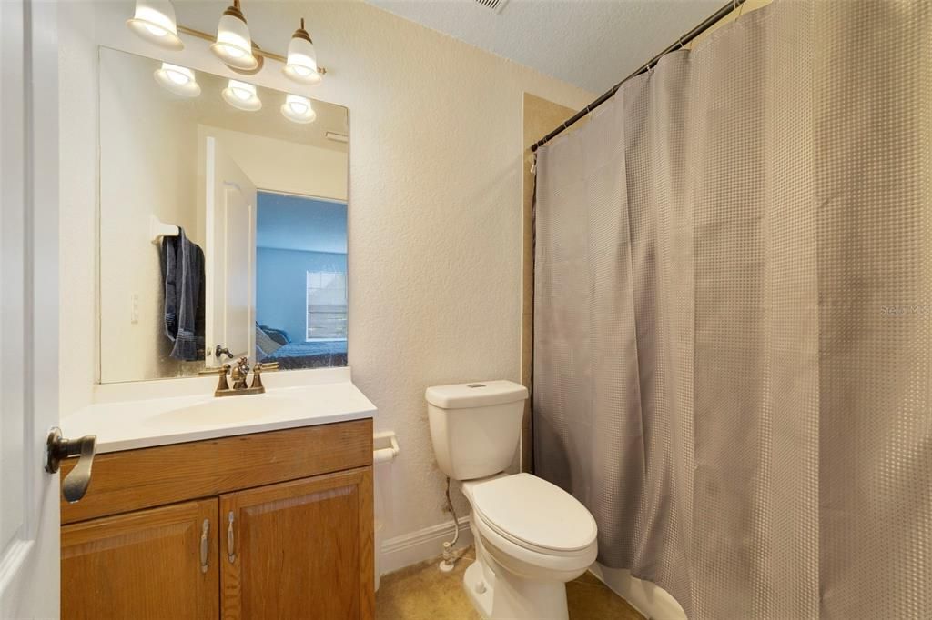 For Sale: $194,900 (3 beds, 3 baths, 1398 Square Feet)