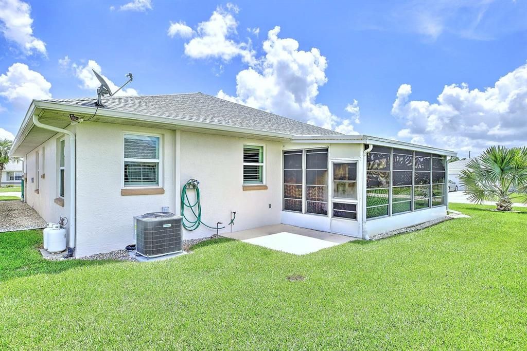 Active With Contract: $260,000 (2 beds, 2 baths, 1658 Square Feet)