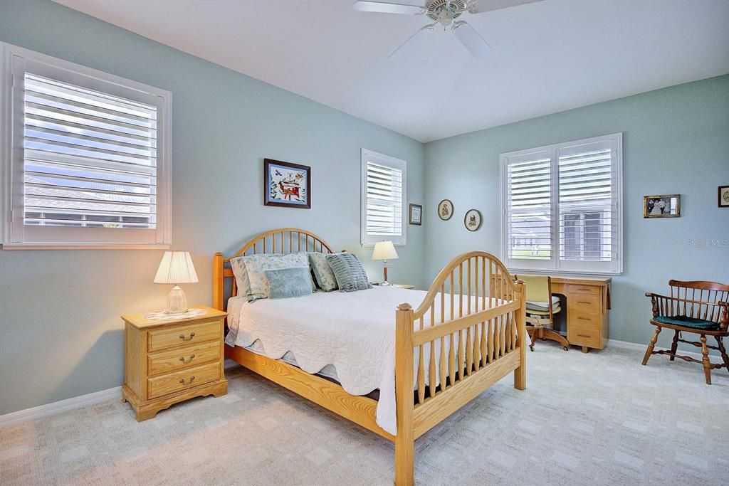 Active With Contract: $260,000 (2 beds, 2 baths, 1658 Square Feet)