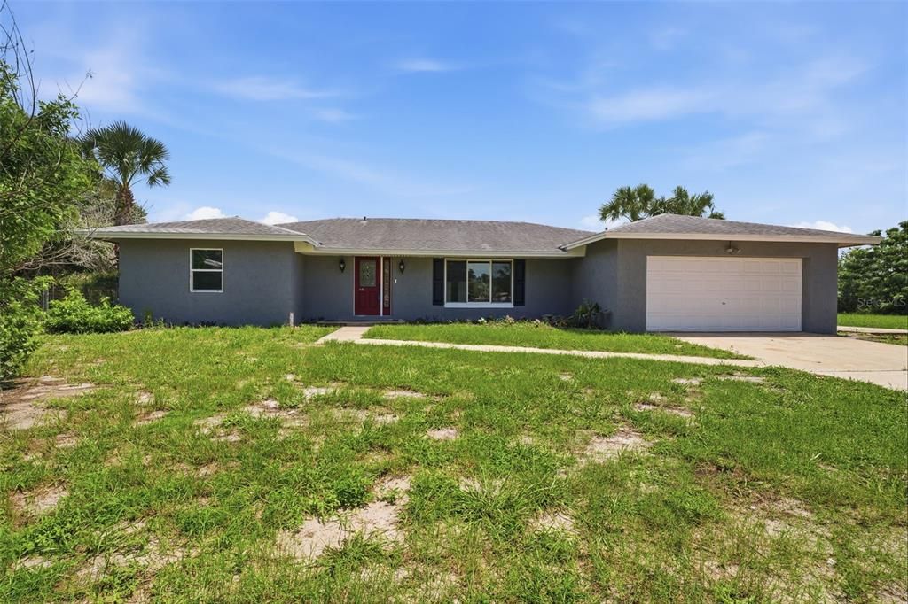 For Sale: $299,900 (4 beds, 2 baths, 1823 Square Feet)