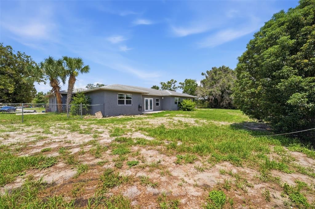 For Sale: $299,900 (4 beds, 2 baths, 1823 Square Feet)