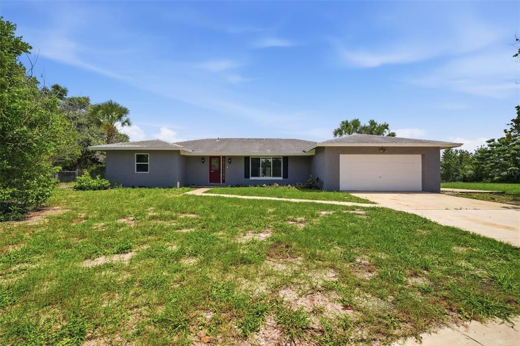 For Sale: $299,900 (4 beds, 2 baths, 1823 Square Feet)