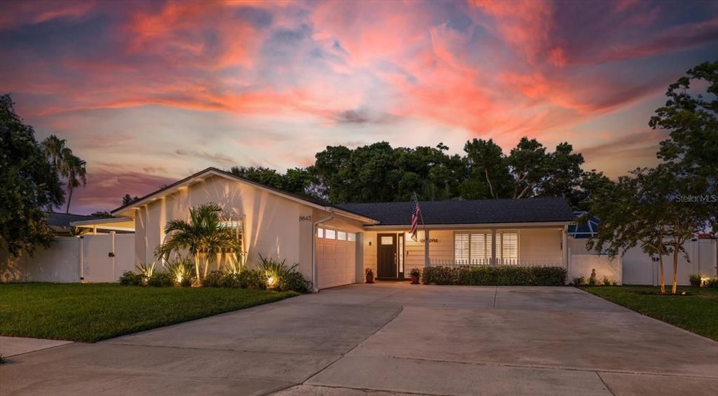 Activo con contrato: $579,000 (3 camas, 2 baños, 1467 Pies cuadrados)