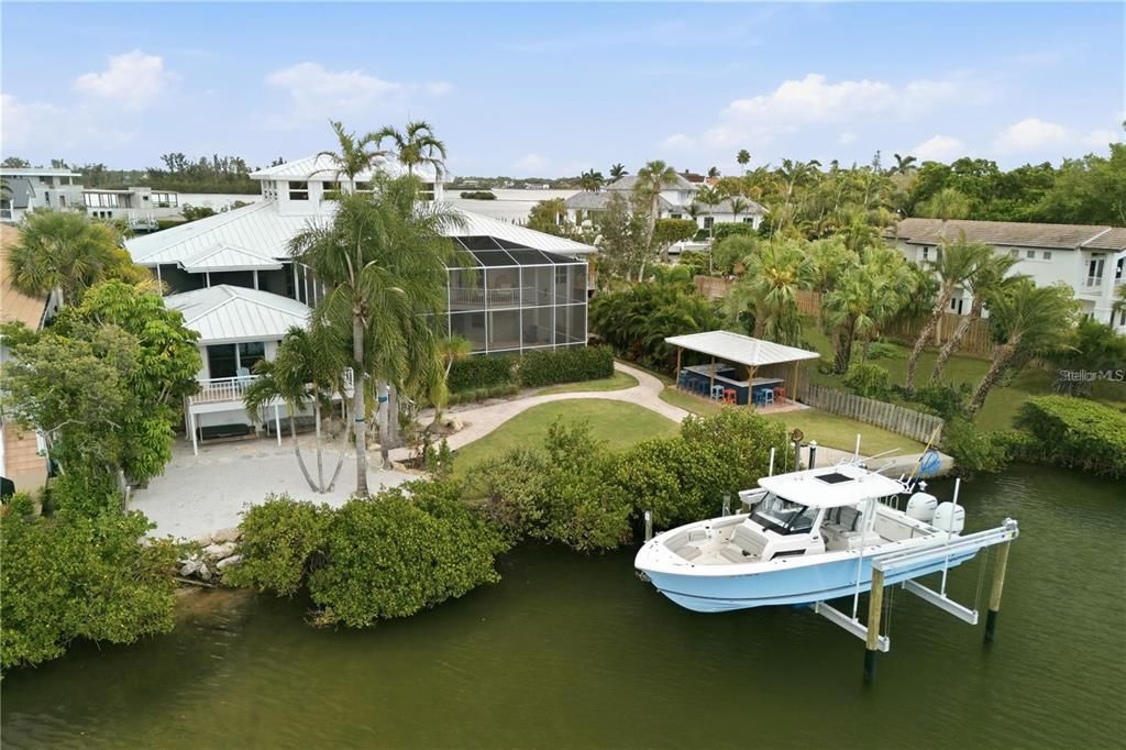 For Sale: $8,190,000 (5 beds, 4 baths, 5095 Square Feet)