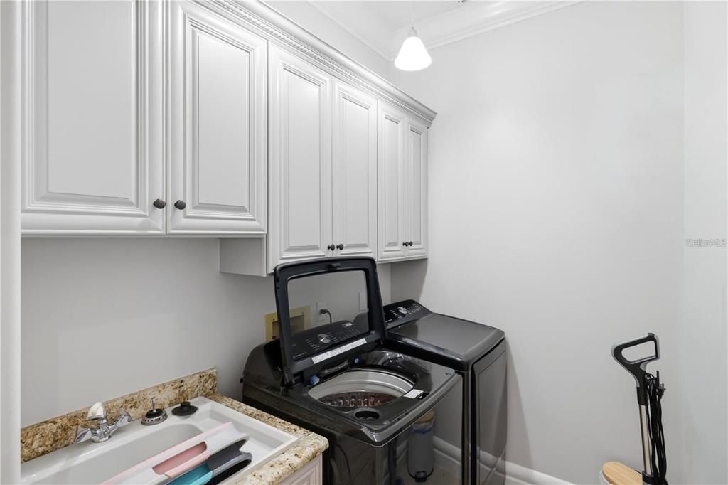 For Sale: $8,190,000 (5 beds, 4 baths, 5095 Square Feet)