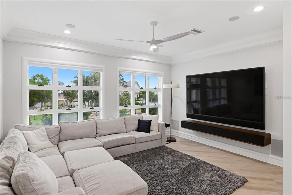 For Sale: $8,190,000 (5 beds, 4 baths, 5095 Square Feet)