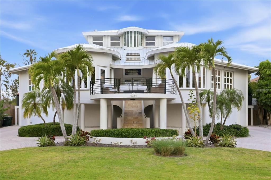 For Sale: $8,190,000 (5 beds, 4 baths, 5095 Square Feet)