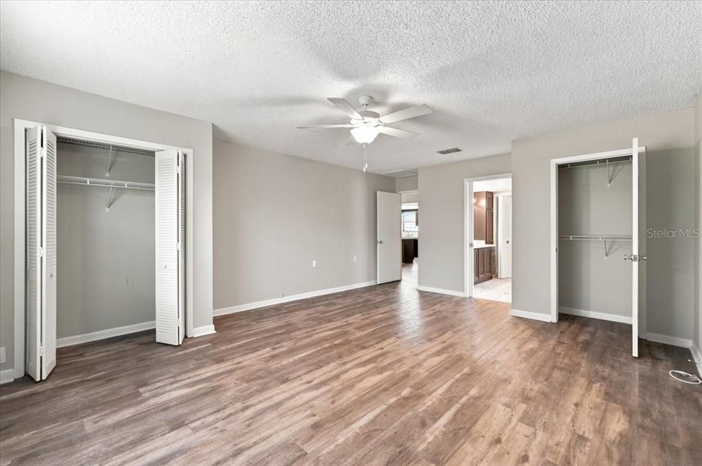 For Sale: $275,000 (2 beds, 2 baths, 1687 Square Feet)