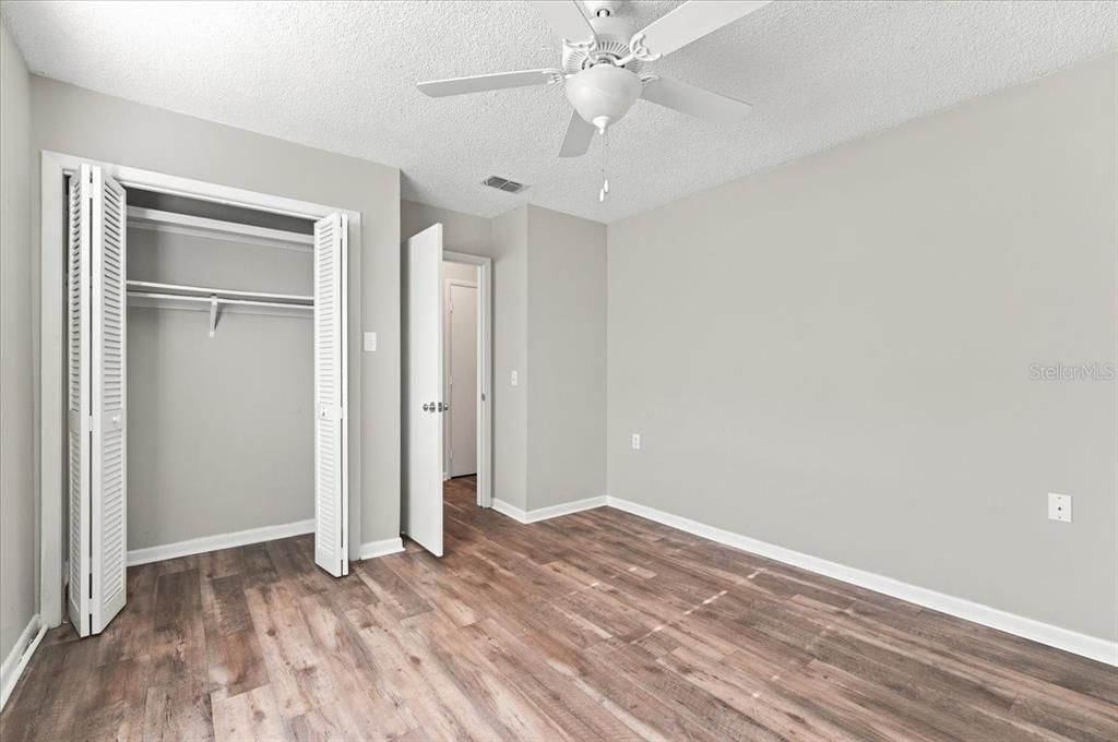 For Sale: $275,000 (2 beds, 2 baths, 1687 Square Feet)