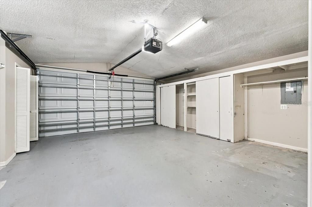 For Sale: $275,000 (2 beds, 2 baths, 1687 Square Feet)