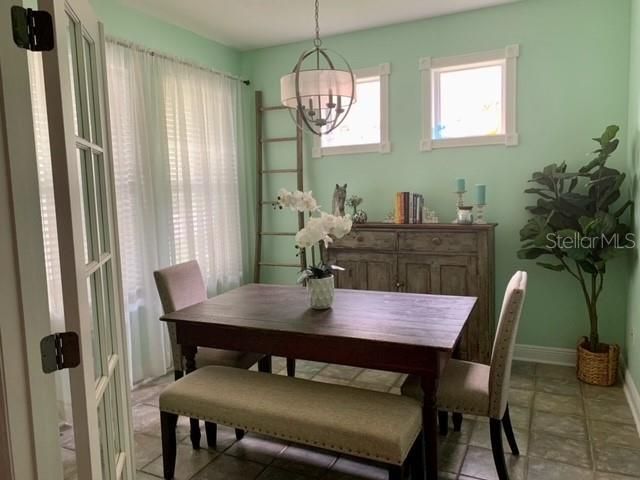 For Rent: $2,600 (3 beds, 2 baths, 1579 Square Feet)