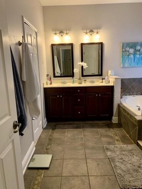 For Rent: $2,600 (3 beds, 2 baths, 1579 Square Feet)