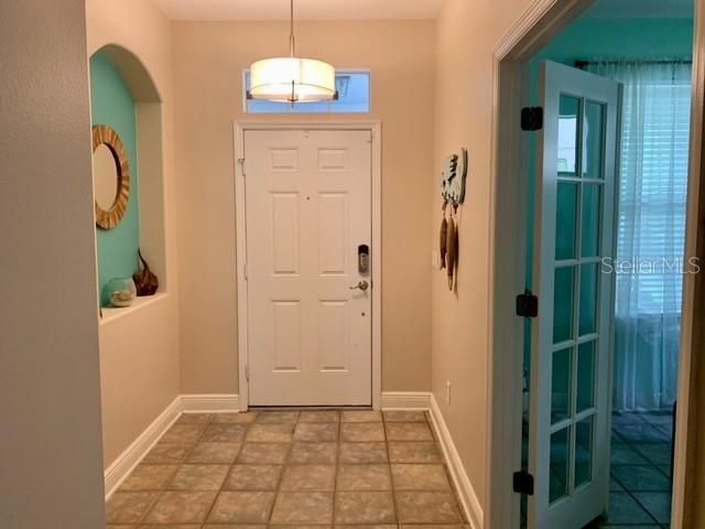 For Rent: $2,600 (3 beds, 2 baths, 1579 Square Feet)