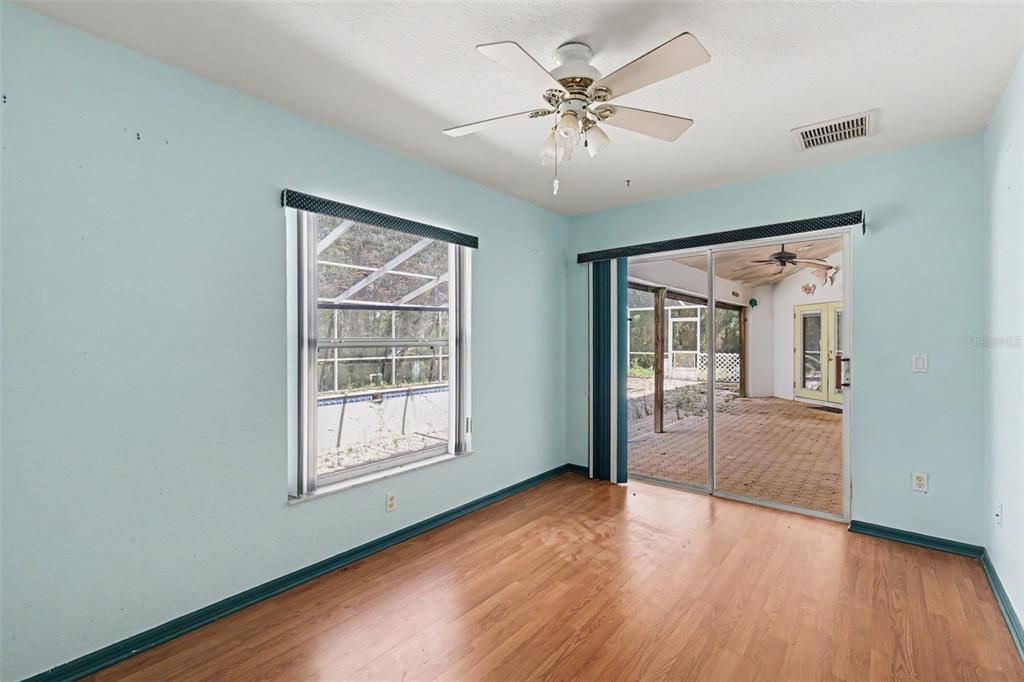For Sale: $315,000 (3 beds, 2 baths, 2235 Square Feet)