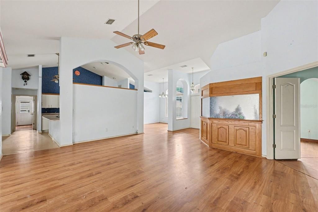 For Sale: $315,000 (3 beds, 2 baths, 2235 Square Feet)