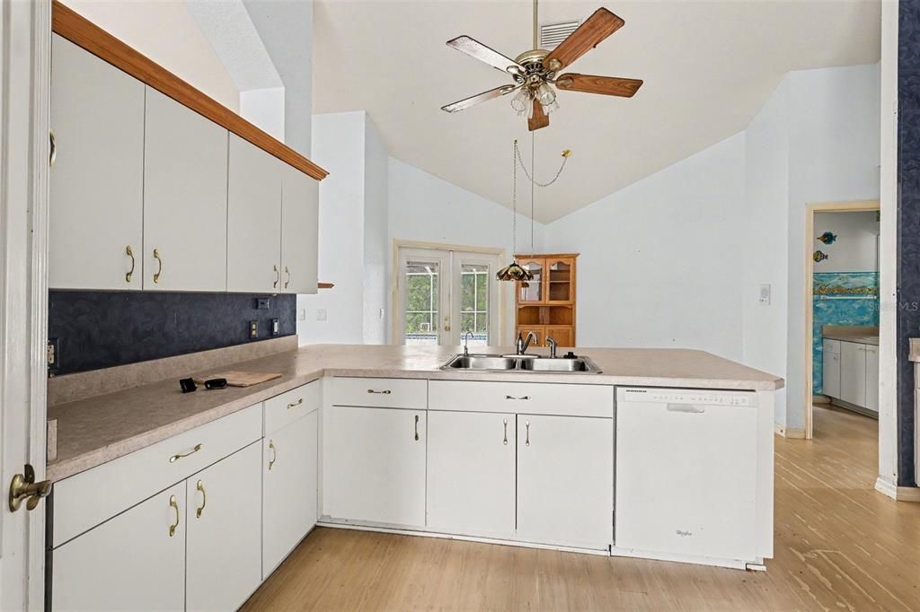 For Sale: $315,000 (3 beds, 2 baths, 2235 Square Feet)