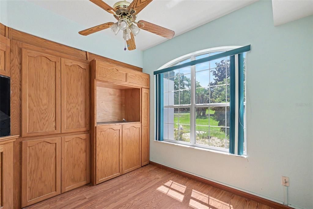 For Sale: $315,000 (3 beds, 2 baths, 2235 Square Feet)